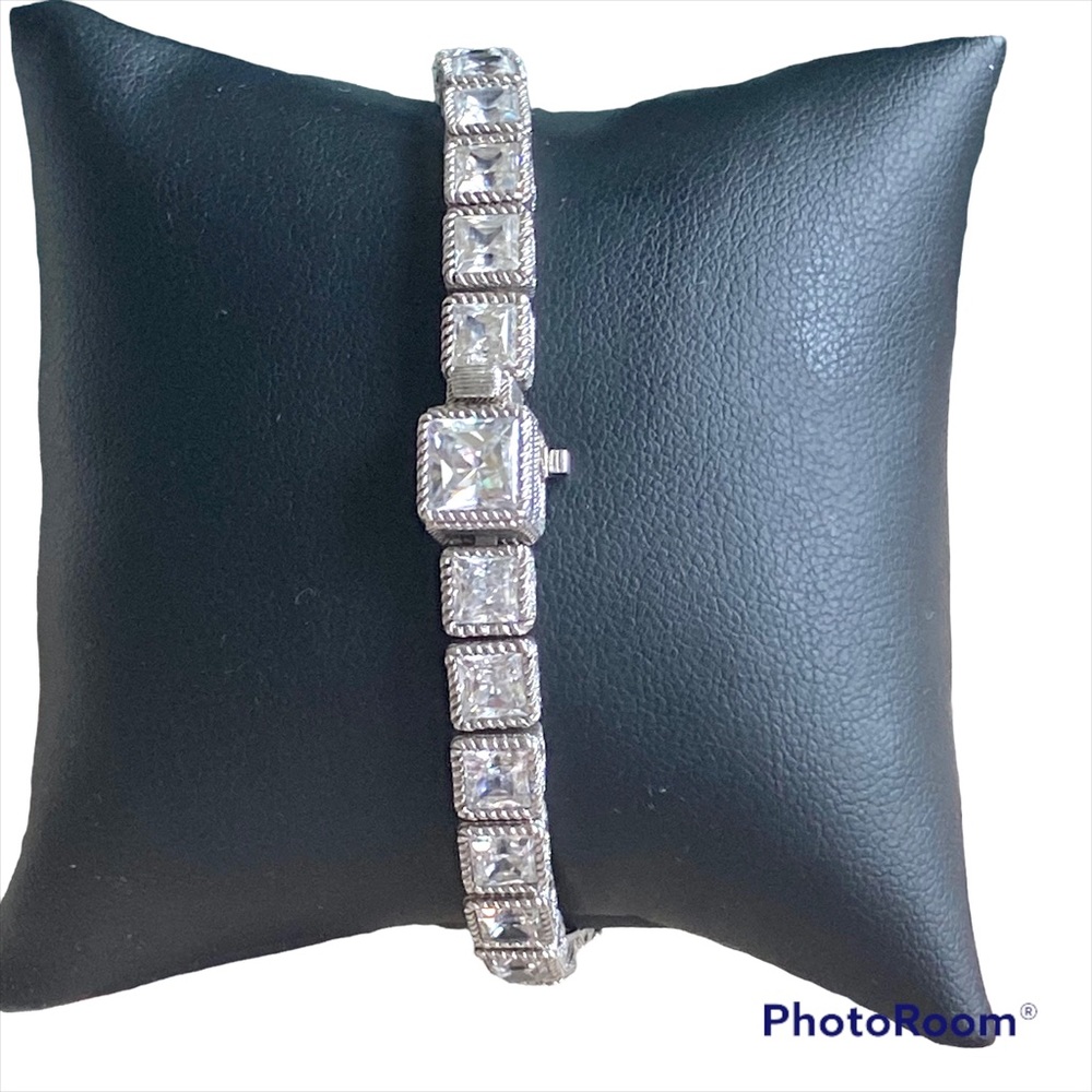 Judith Ripka diamonique tennis bracelet